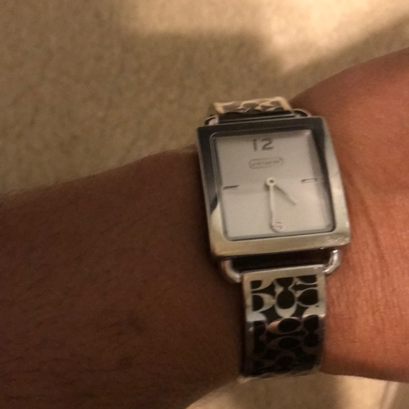 Ladies Coach Bangle Bracelet Watch - Picture 4 of 4